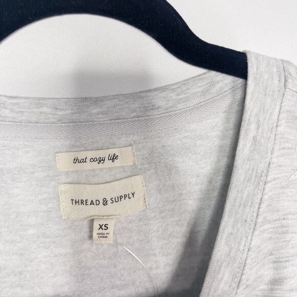 New Thread & Supply XS Gray Silver Star Print Crew Neck Pullover Top Side Split - Picture 8 of 10